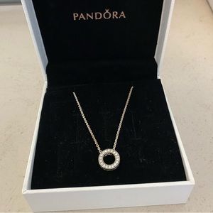 Pandora Logo Pavé Circle Collier Necklace - Silver